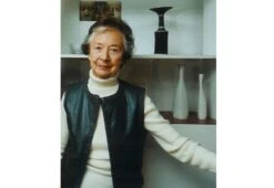 Black Leaf Tea Towel, 1959 9 Black Leaf Tea Towel, 1959 -Vitra Store Lucienne Day Portrait