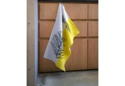 Black Leaf Tea Towel, 1959 7 Black Leaf Tea Towel, 1959 -Vitra Store Lucienne Day Black Leaf twentytwentyone insitu 2