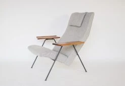 N/A Robin Day Reclining Chair