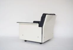 Dieter Rams 620 Armchair, 1962 -Vitra Store dieter rams vitsoe 620 chair 3