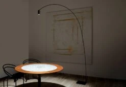 Fox Floor Light -Vitra Store fox floor lamp nemo twentytwentyone 4