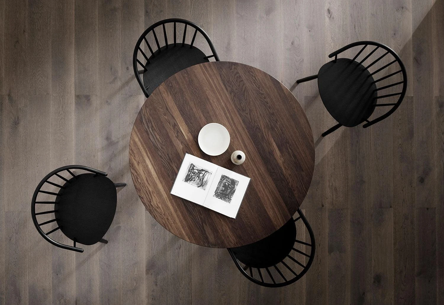 Taro Round Table, 2016 1 Taro Round Table, 2016