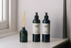 Hand Duo Set -Vitra Store land and water hand duo 5