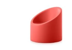 Lipstick Armchair -Vitra Store lipstick chair gandia blasco twentytwentyone 4