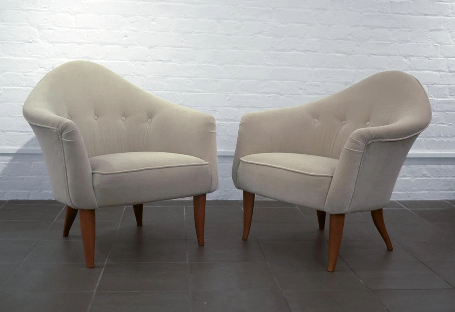 N/A Paradis Armchairs, 1958 1 N/A Paradis Armchairs, 1958