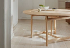 Moebe Round Dining Table 13 Moebe Round Dining Table -Vitra Store twentytwentyone MOEBE Round Dining Table 4