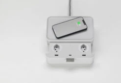 Vitra Ampi Charger, 2021 31 Vitra Ampi Charger, 2021 -Vitra Store twentytwentyone vitra ampi white 3